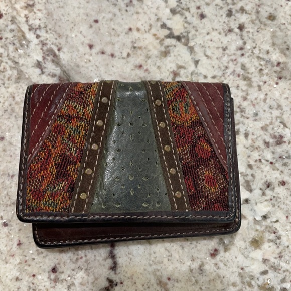 Fossil wallet. Used. Condition is fair. Some wear. - Picture 1 of 5